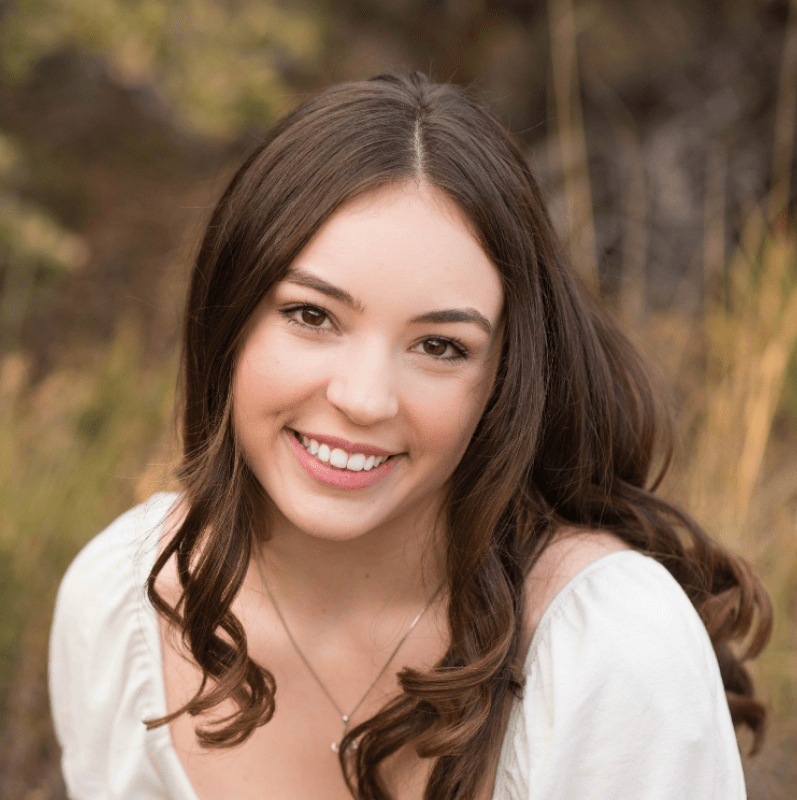 Sports Dietitian Lily